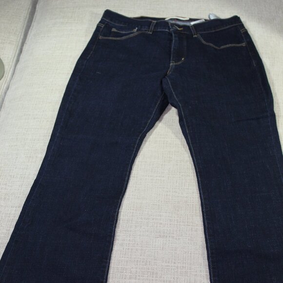 NWOT Levi's Women’s Size 10 Classic Bootcut Dark Blue Jeans - Picture 1 of 8